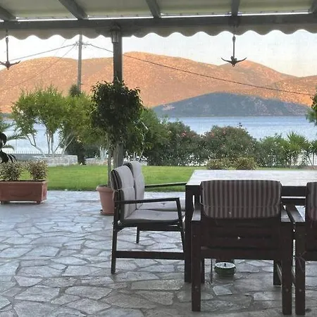 Vakantiehuis Marina A Breath Away From The Sea Agios Dimitrios (Evia)